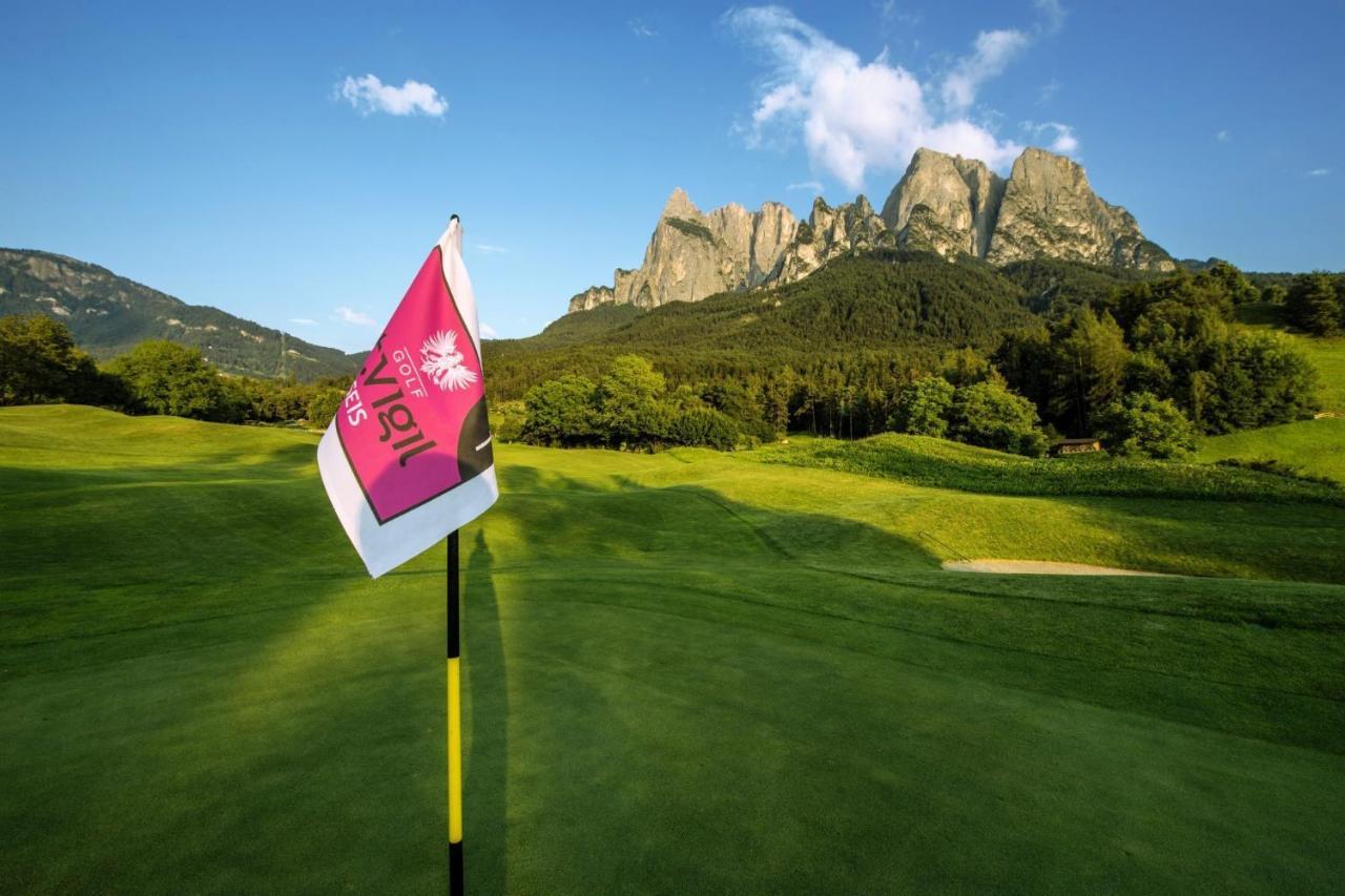 Parc Hotel Tyrol كاستيلِروتّو المظهر الخارجي الصورة